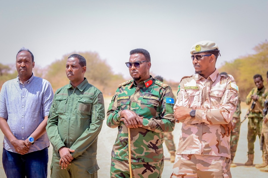 Gudoomiye Najax oo booqday ciidamada hawlgalka wada.jpg